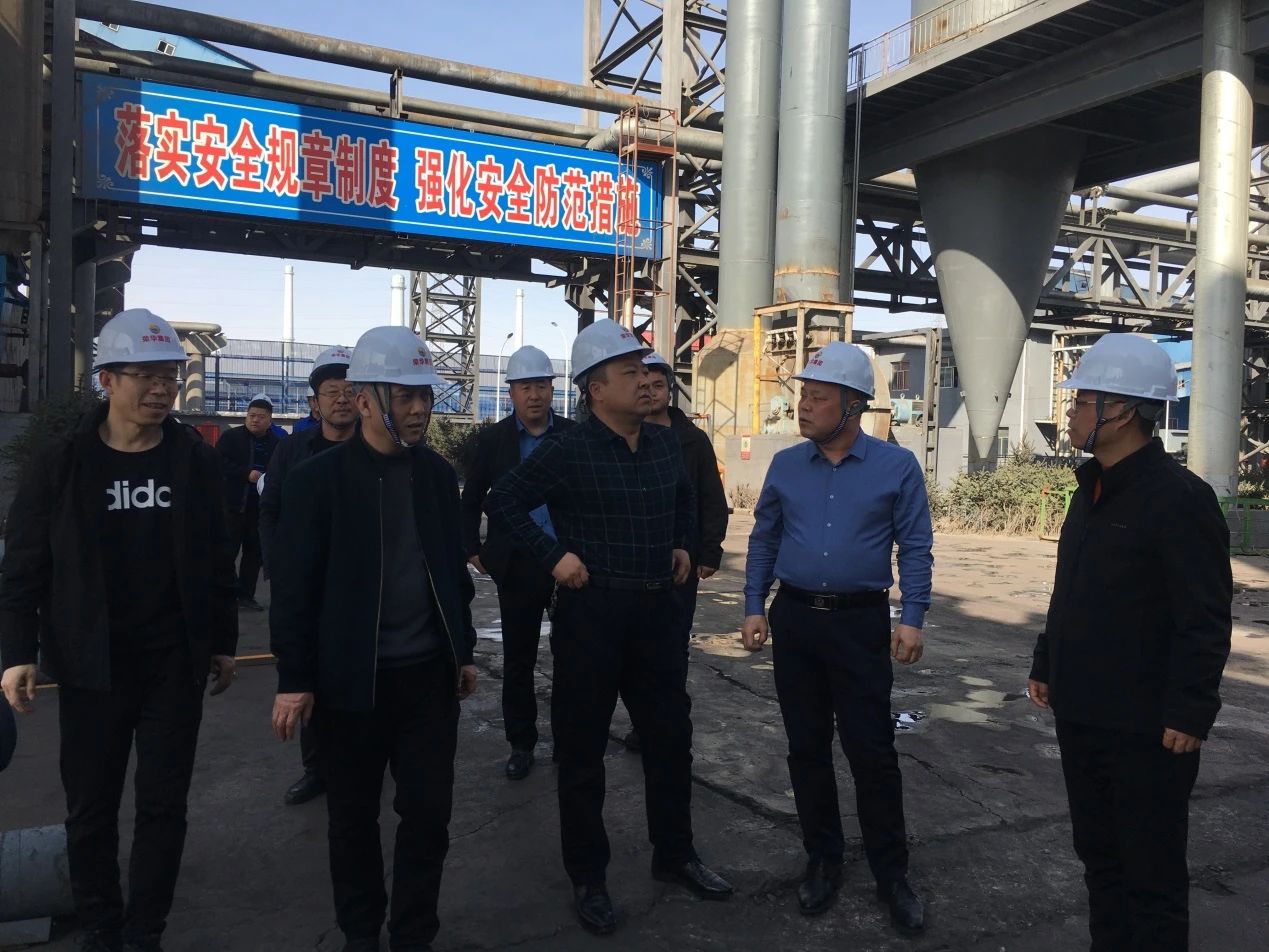 衛(wèi)軍民到包聯(lián)單位開展原料客戶包聯(lián)活動