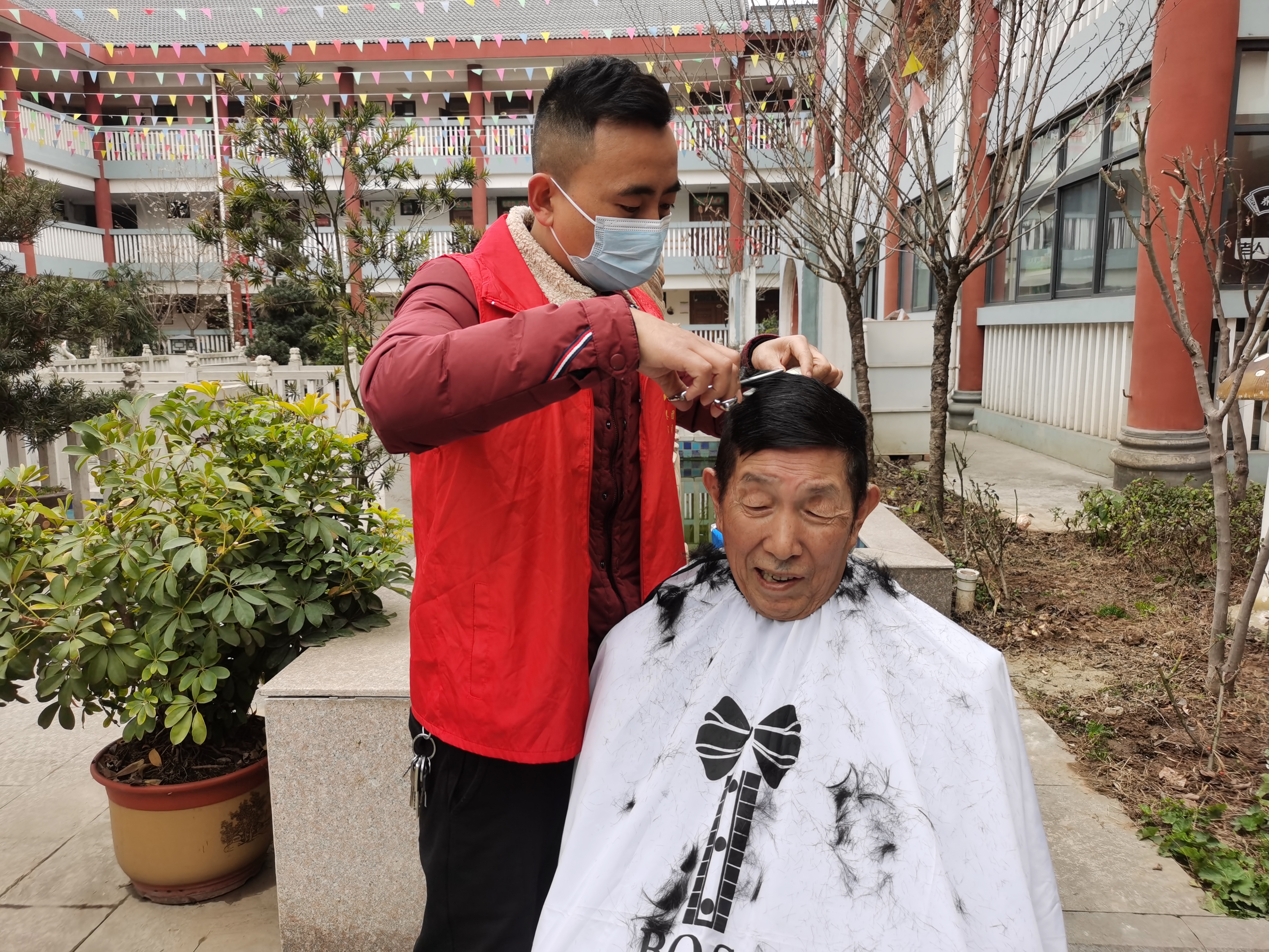 筑牢“青字工程” 凝聚發(fā)展合力