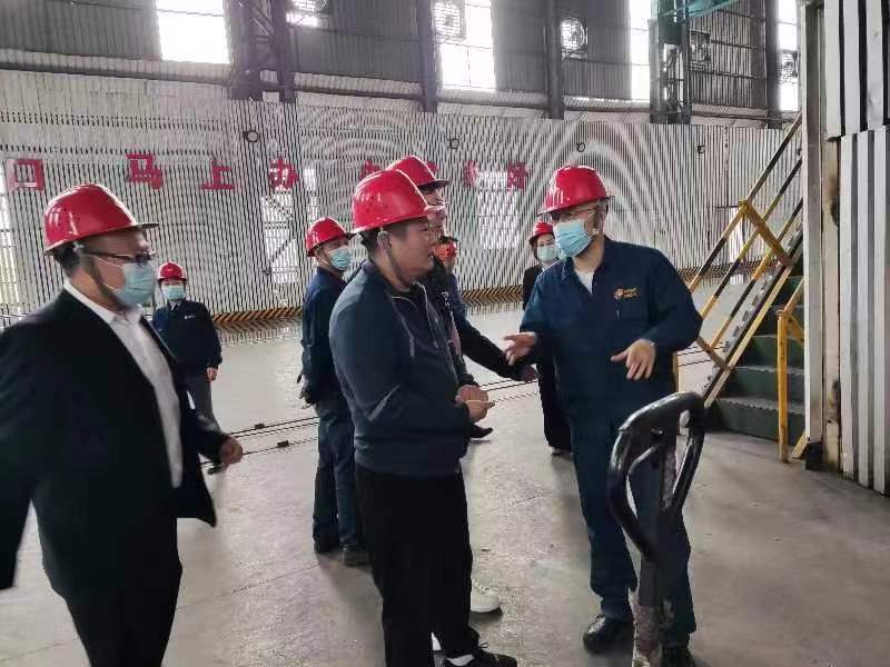 甘肅省金源礦業(yè)有限公司總經(jīng)理曹寶龍一行到公司走訪(fǎng)調(diào)研