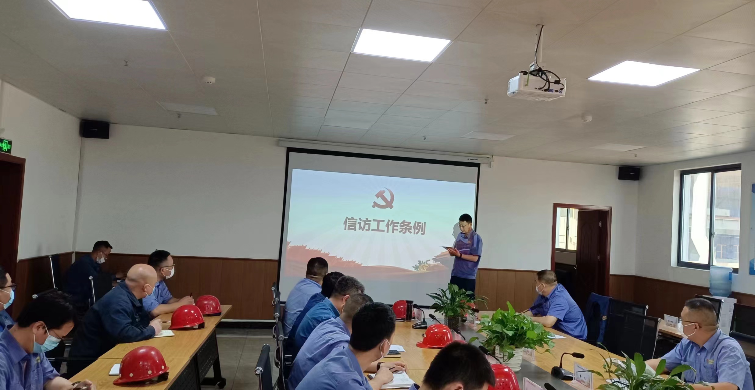 三個規(guī)范，推進信訪工作“零距離”