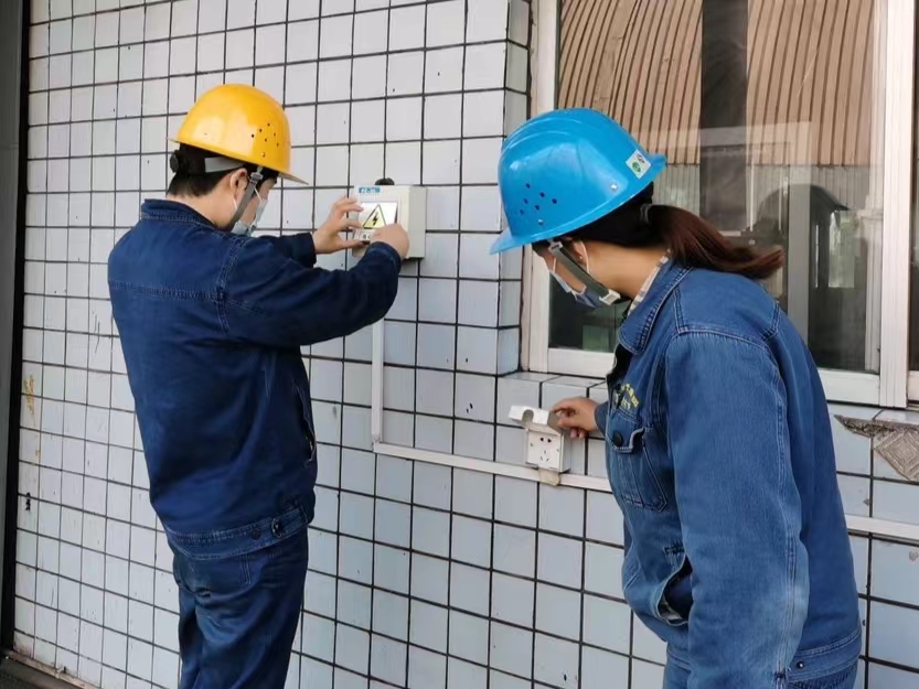 “點、線、面”結(jié)合，扎實推進防暑降溫工作