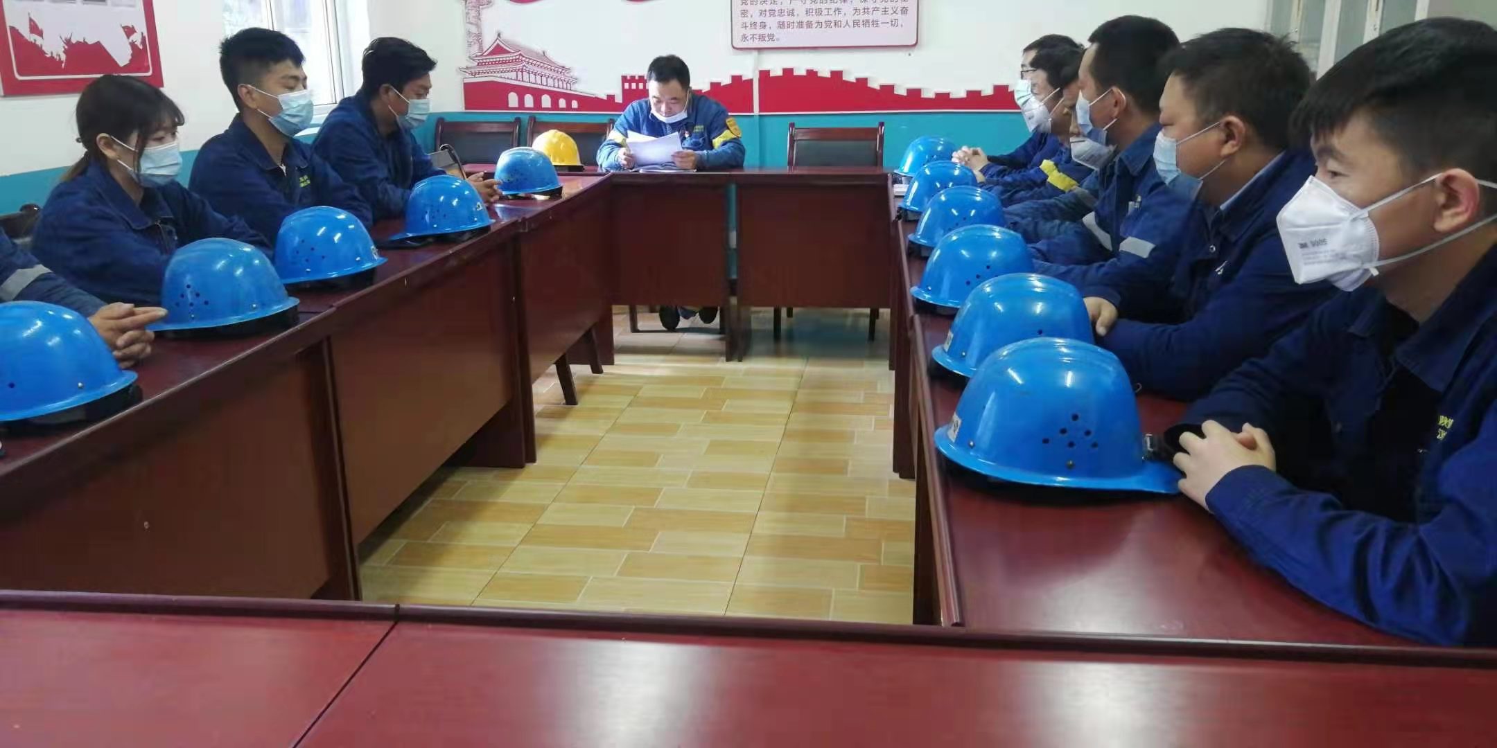 開(kāi)展高質(zhì)量班組建設(shè)，激活組織“最小細(xì)胞”