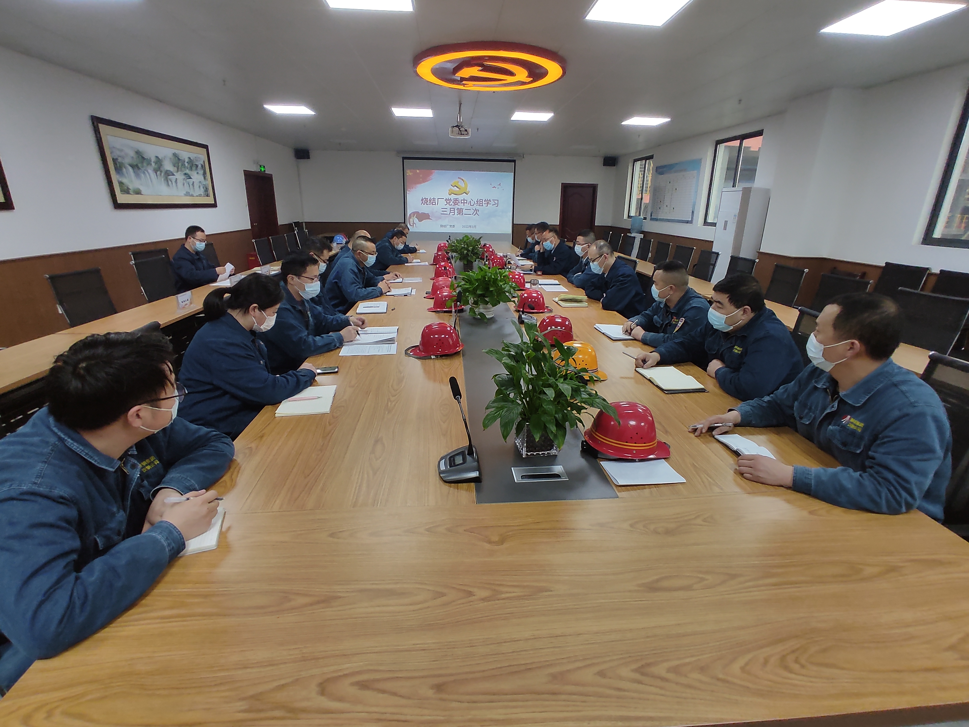 層層壓實(shí)責(zé)任推動(dòng)黨建工作見實(shí)效