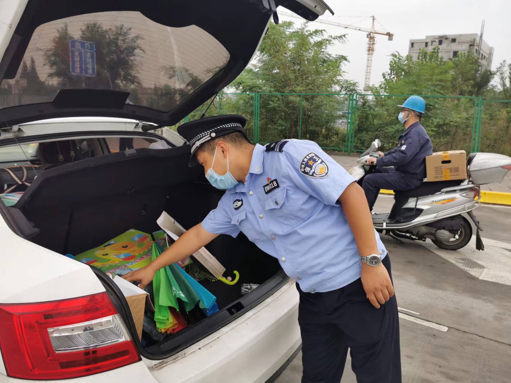 永葆初心不褪色，無私奉獻(xiàn)敢擔(dān)當(dāng)