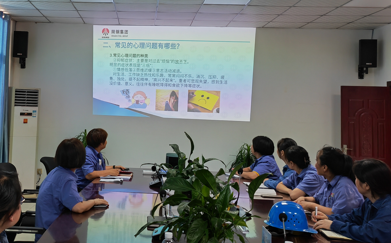 悉心關(guān)愛(ài)，健康知識(shí)講座暖人心