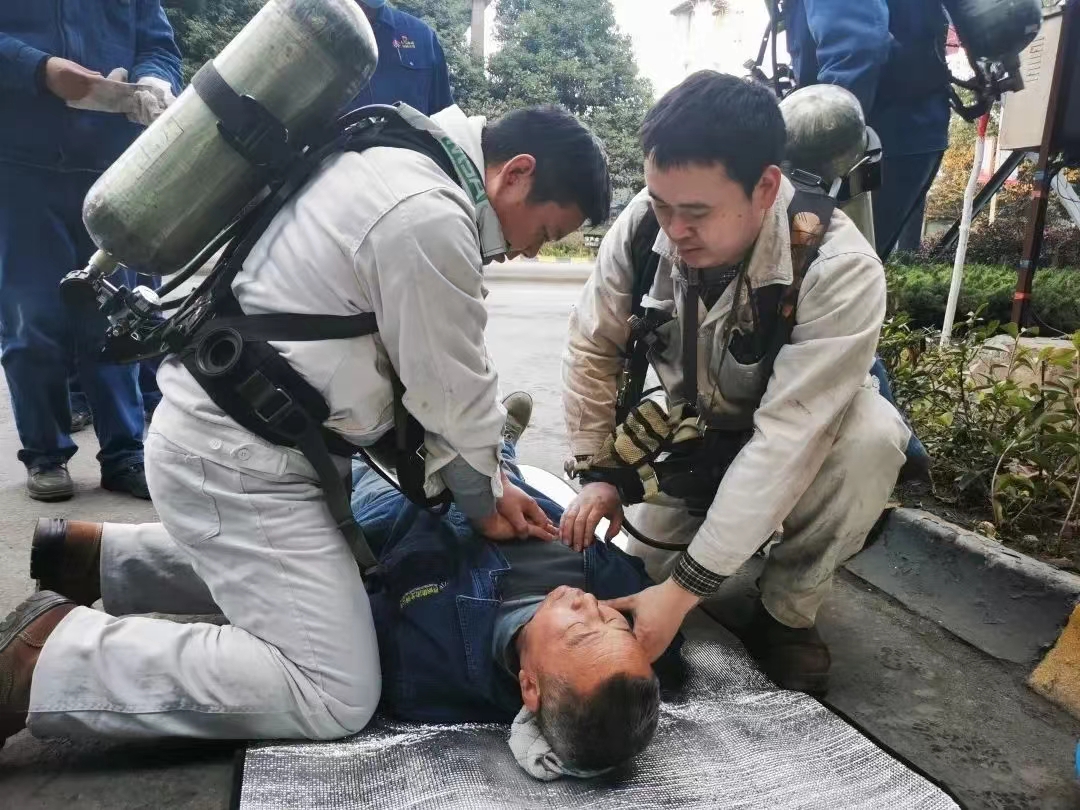 巧用“三把鎖”守好“安全關”