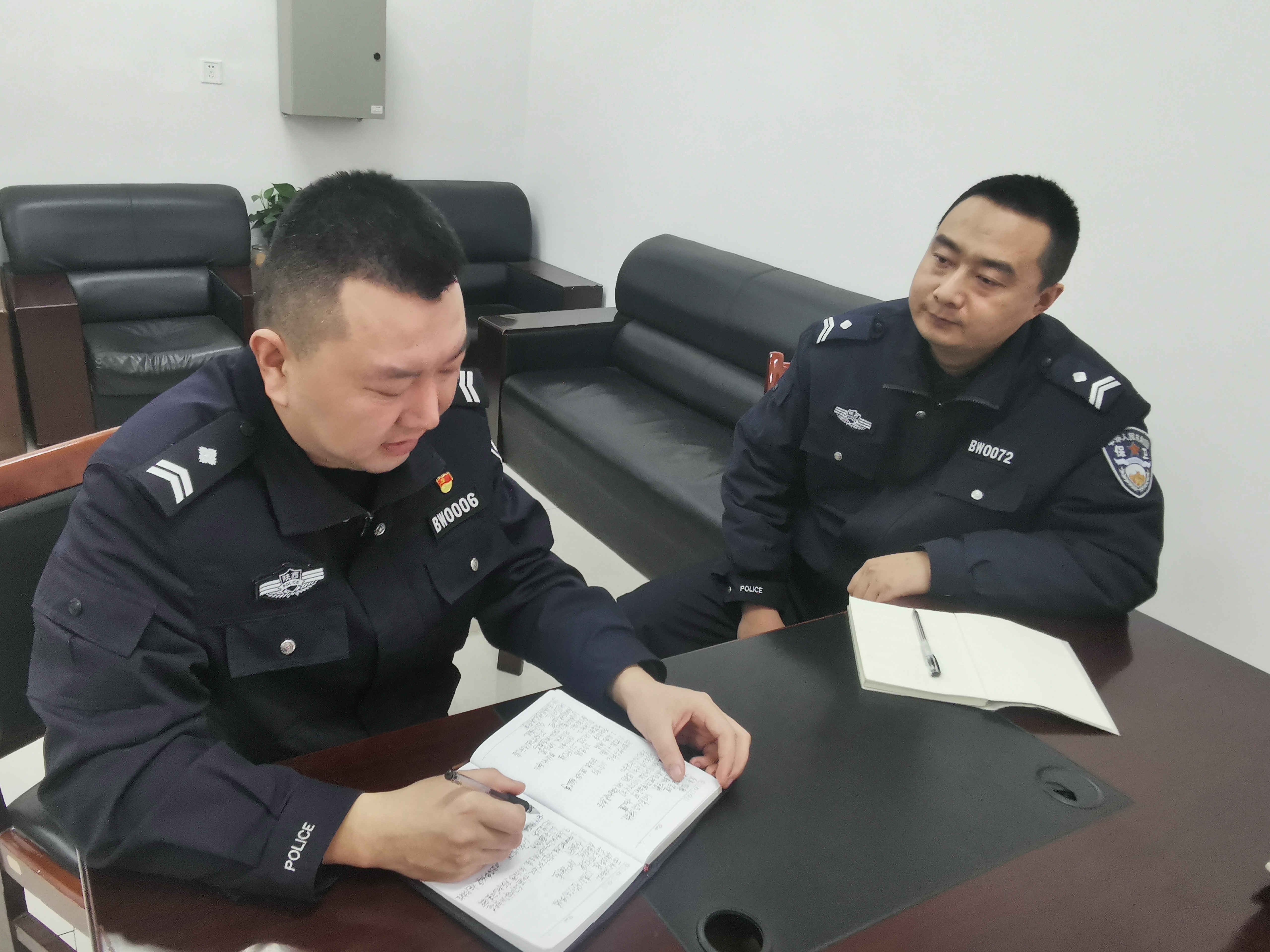 “廉風(fēng)徐徐”亮三招，守牢廉潔安全線