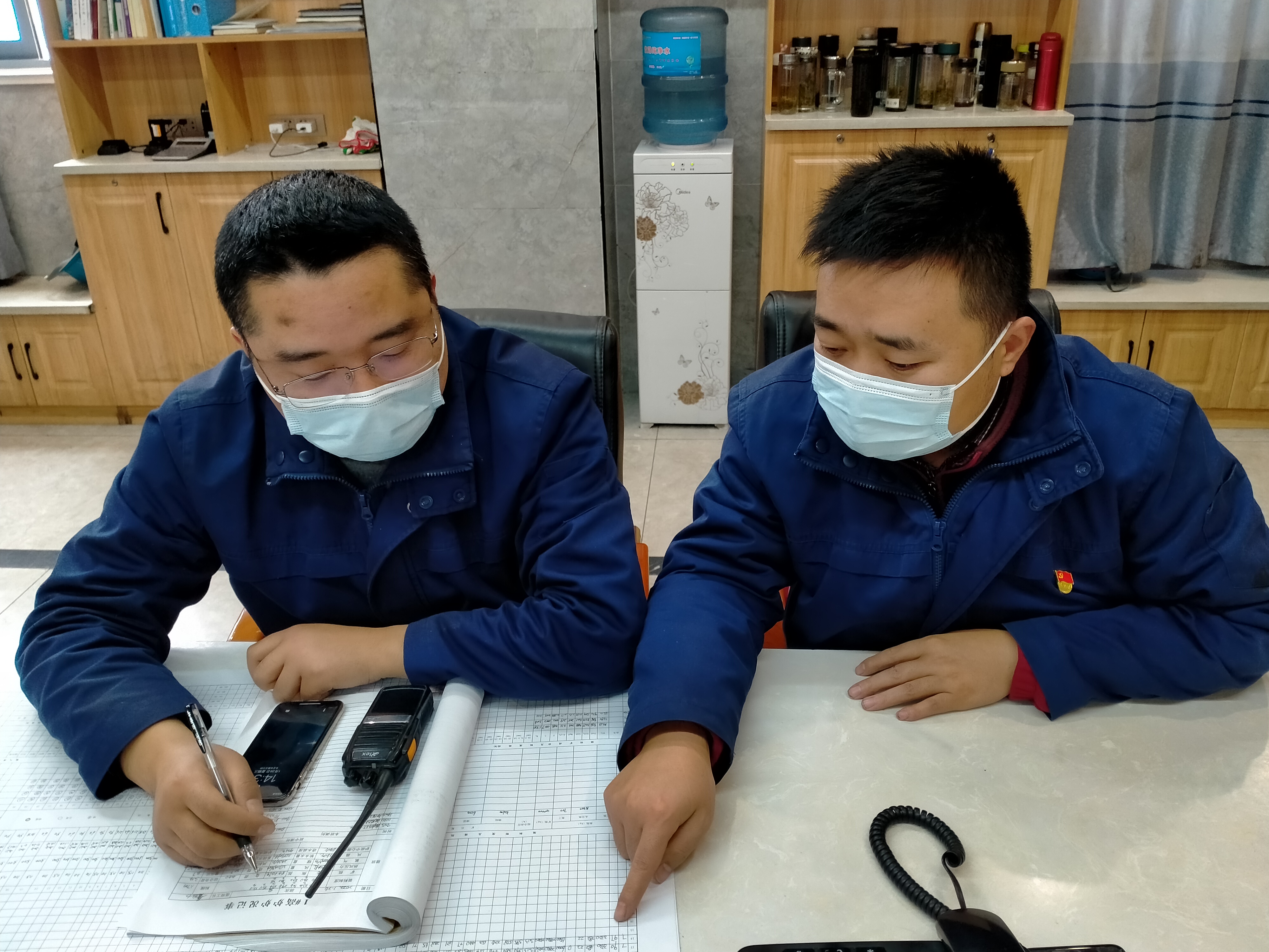 以實(shí)干為筆，將最美的詩篇寫給高爐