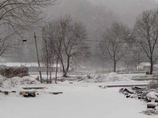 雪落村莊是鄉(xiāng)愁