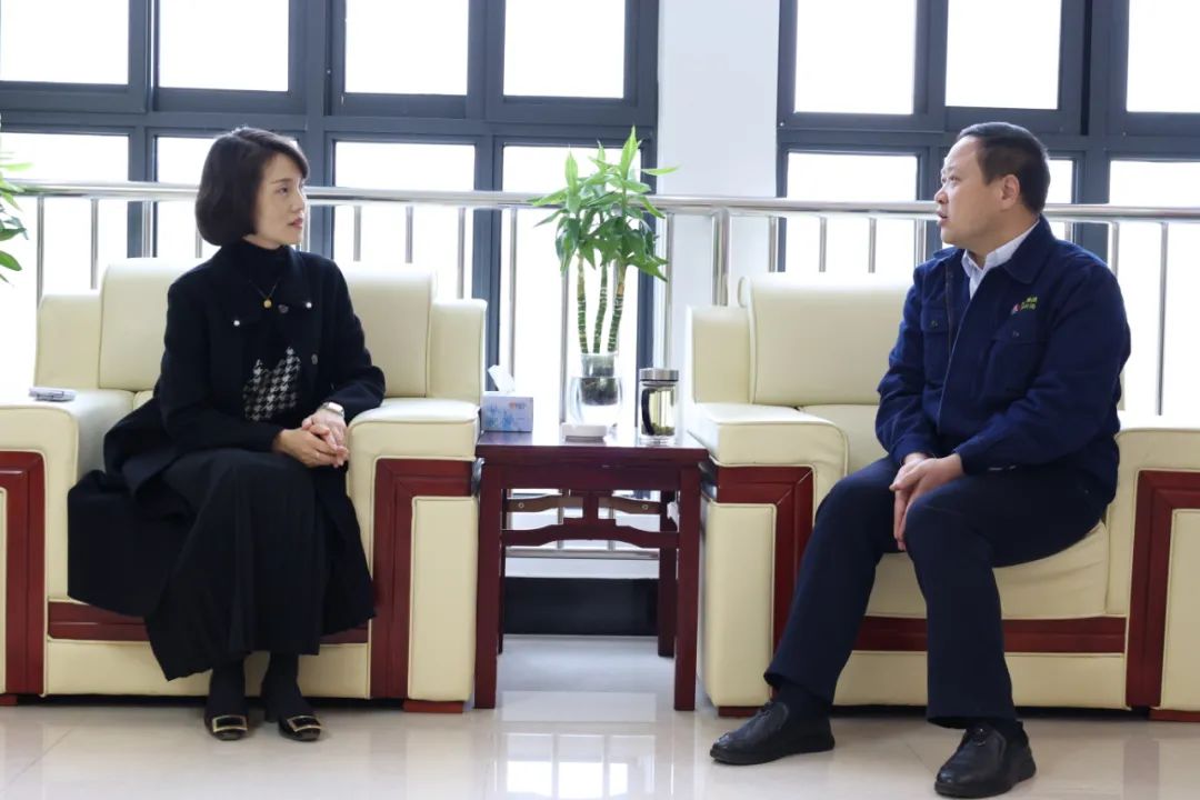 漢中市產(chǎn)業(yè)發(fā)展投資有限公司董事長、總經(jīng)理李玉梅一行到公司調(diào)研座談