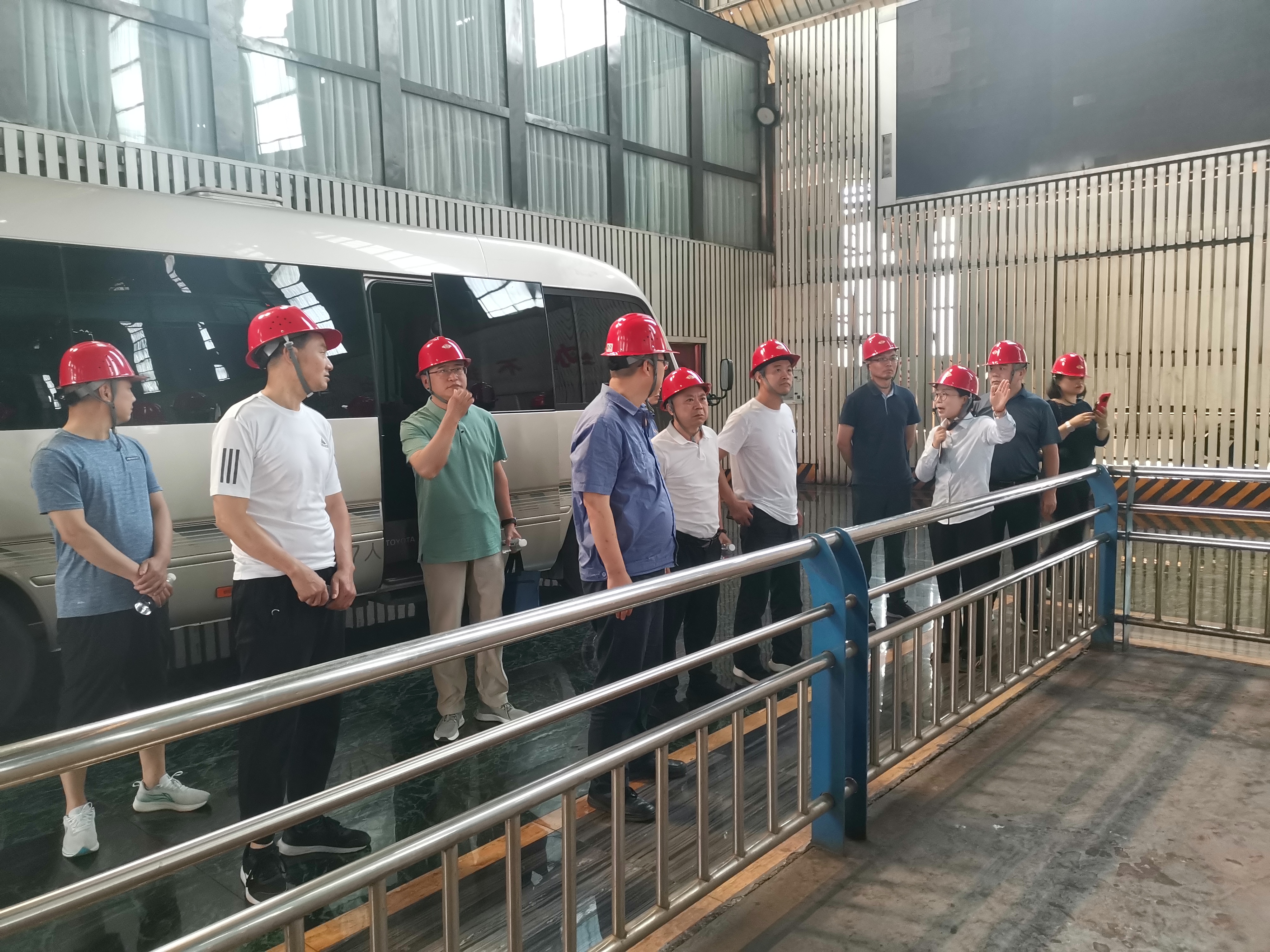 江蘇南通市市場監(jiān)督管理局一行到公司調(diào)研