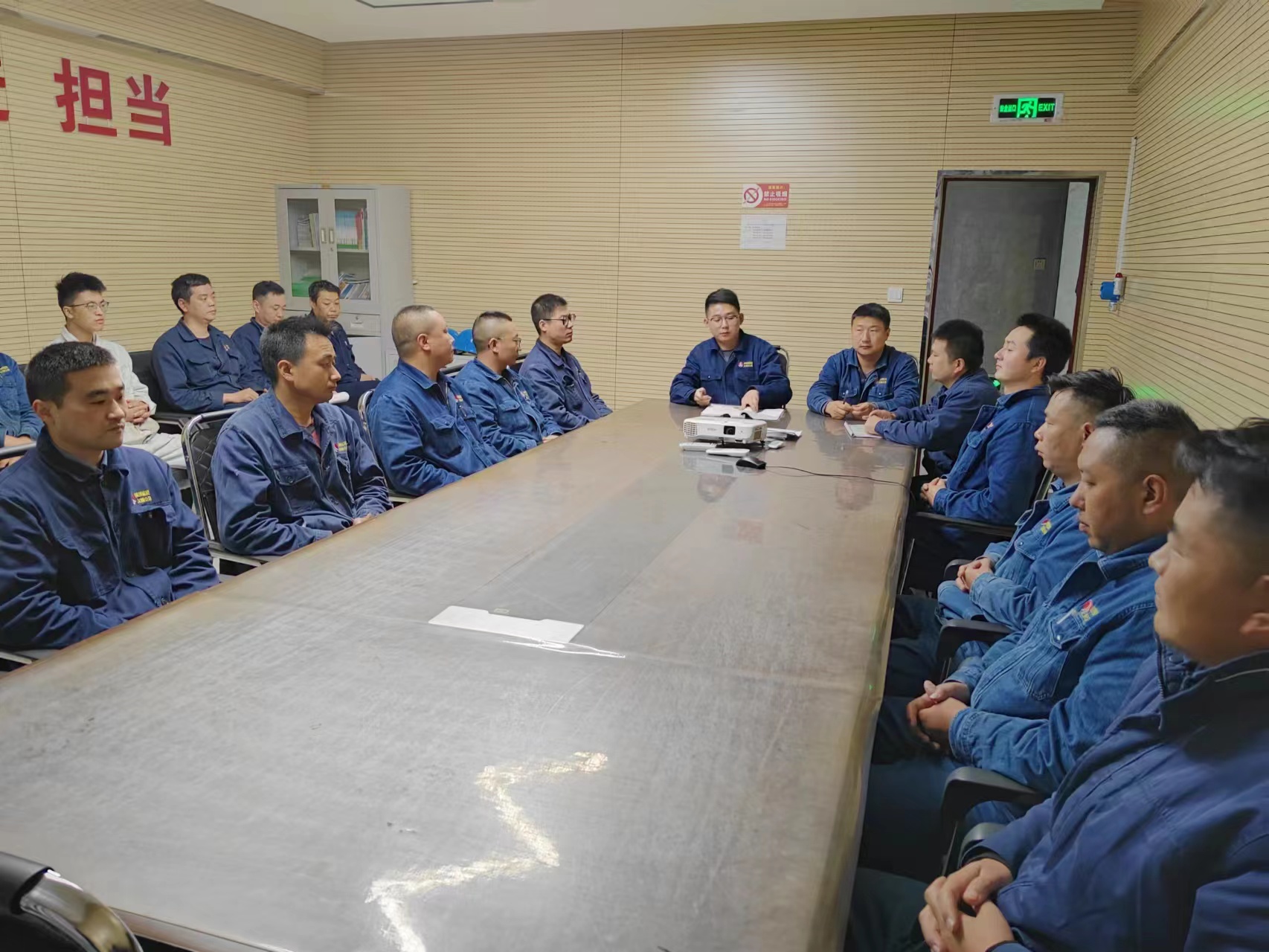 繃緊“安全弦”，守住“安全線”！