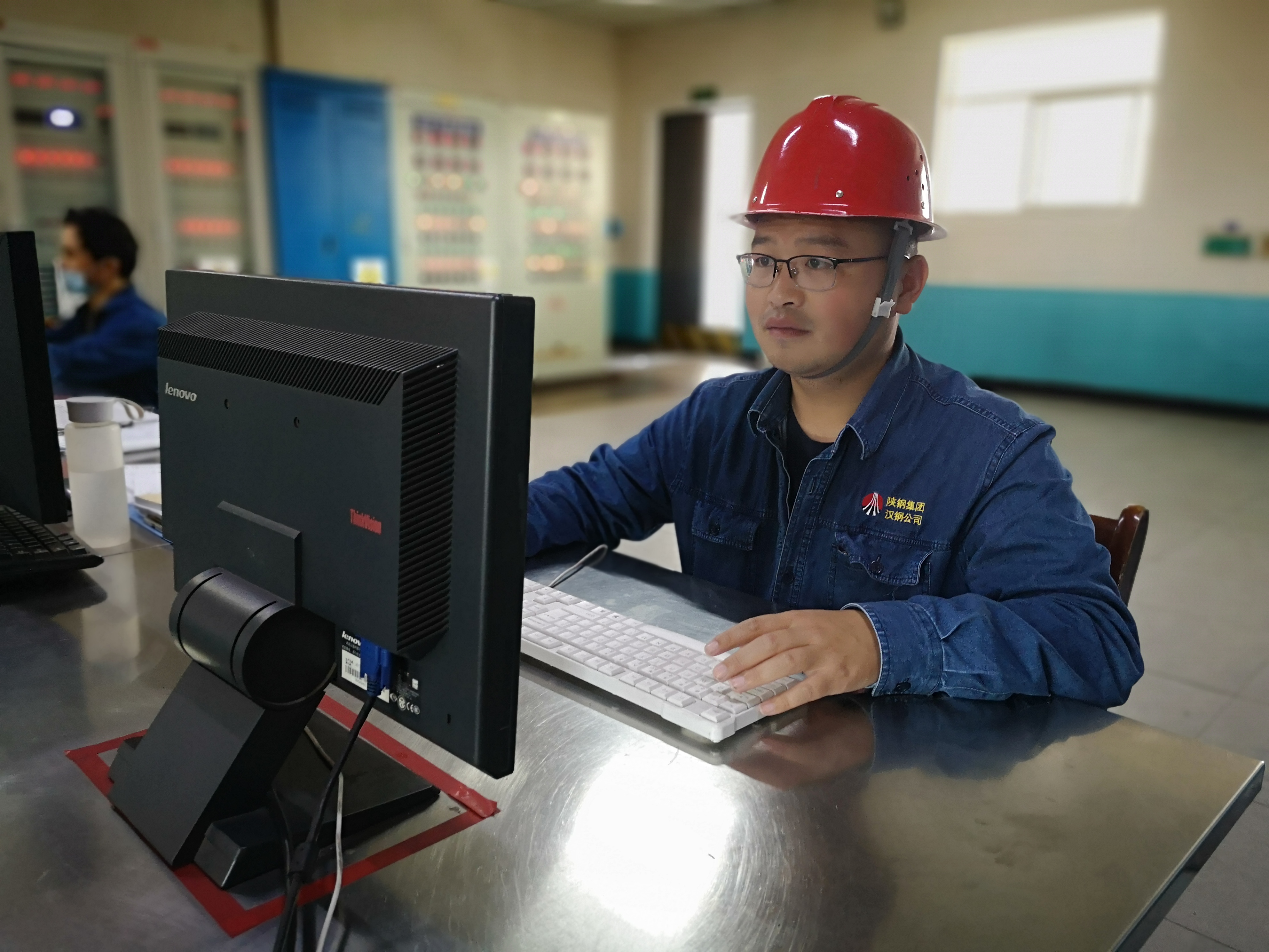 匠心傳承 讓桃李春滿園 -記陜西省機(jī)械冶金建材系統(tǒng)“帶徒名師”彭雅璐