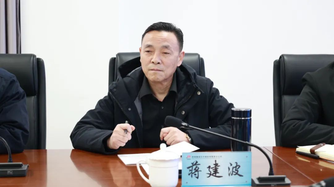 勠力同心 打贏硬仗！ 漢鋼公司與產(chǎn)業(yè)創(chuàng)新研究院舉行研發(fā)項(xiàng)目合作暨鈦板聯(lián)合軋制簽約儀式