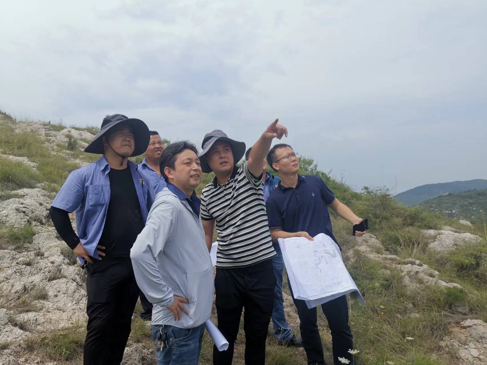 “張”顯鋼鐵兒女擔當，心懷“皓”月未來