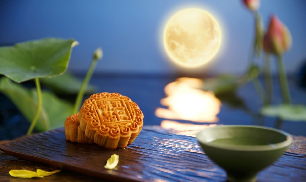 月滿中秋，情滿人間