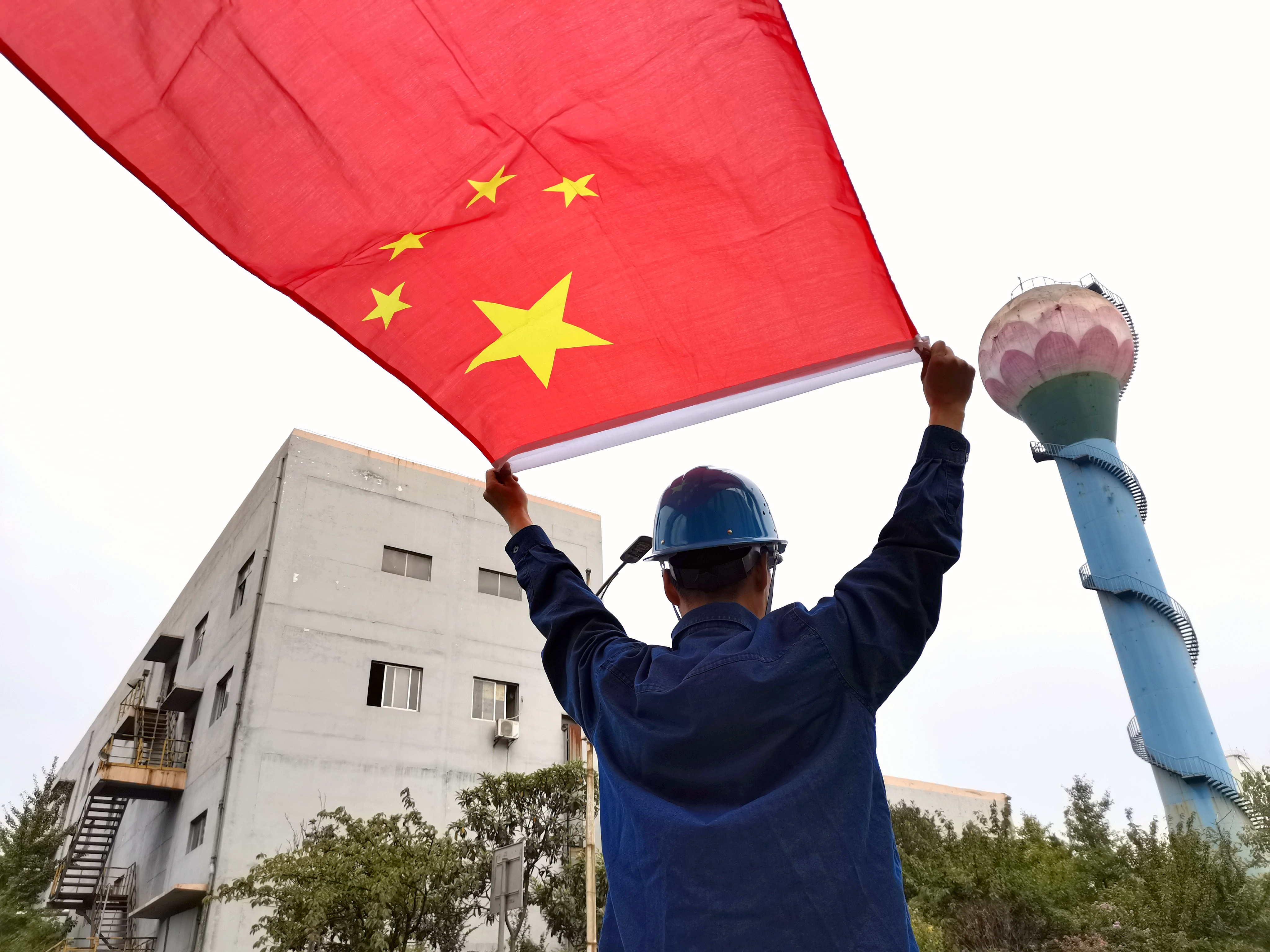 今天是你的生日，我親愛的祖國