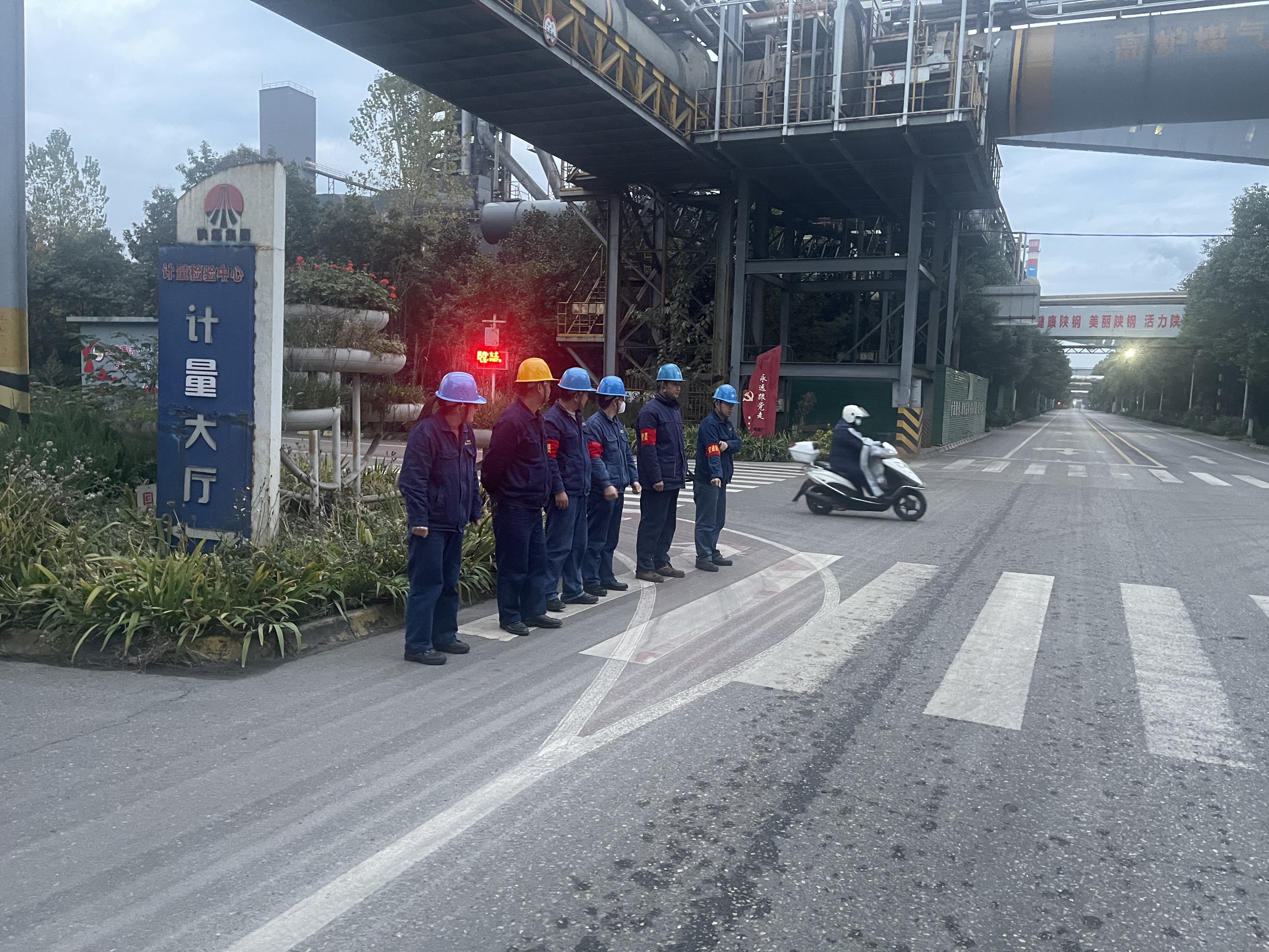 聚焦“三點亮” 筑牢道路交通安全防線