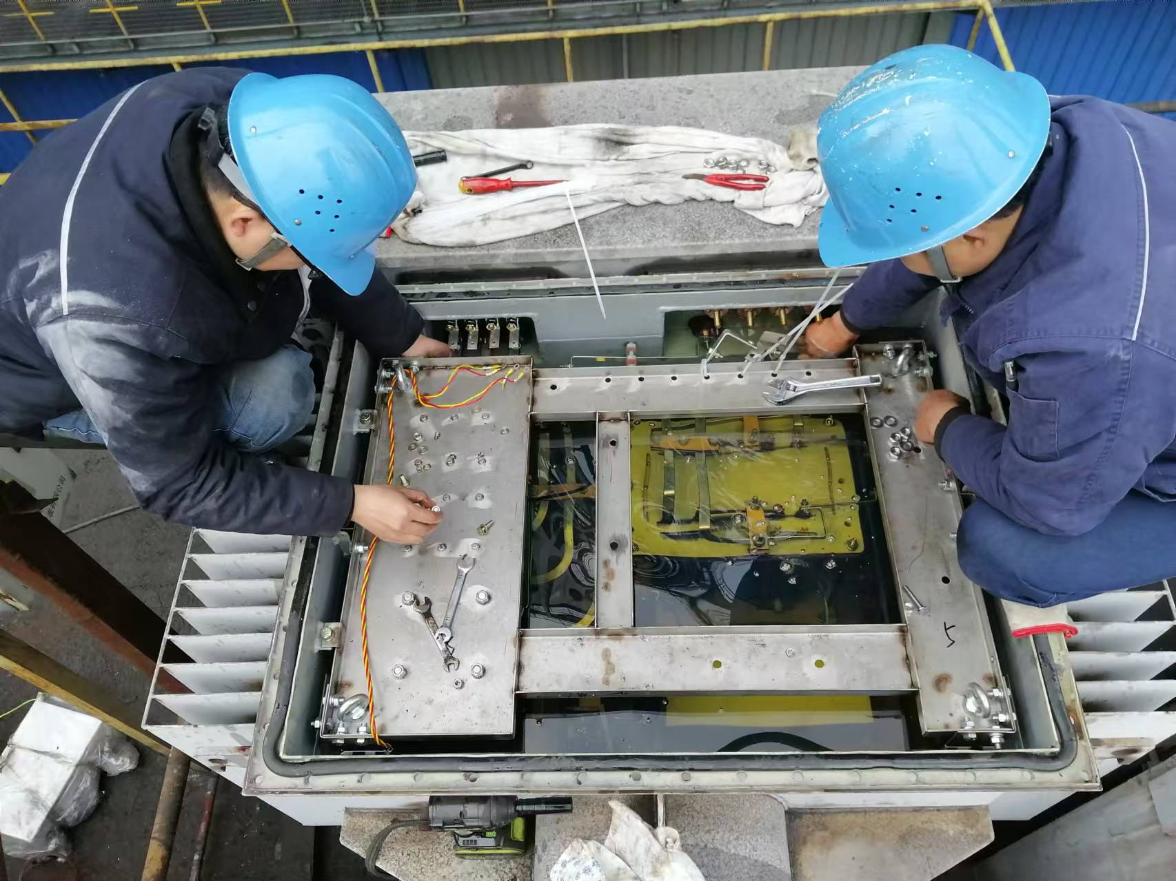 “黨建紅”賦能，打通設備檢修服務“最后一公里”