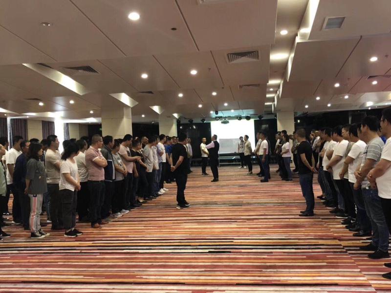 【鋼城文苑】班組長培訓(xùn)給“兵頭將尾”充電蓄能——陜鋼集團(tuán)班組長培訓(xùn)側(cè)記
