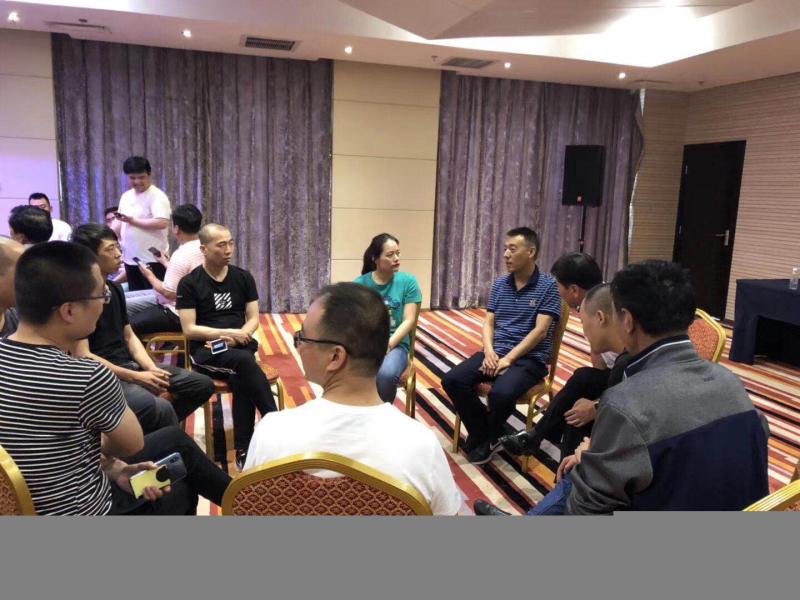 【鋼城文苑】班組長培訓(xùn)給“兵頭將尾”充電蓄能——陜鋼集團(tuán)班組長培訓(xùn)側(cè)記