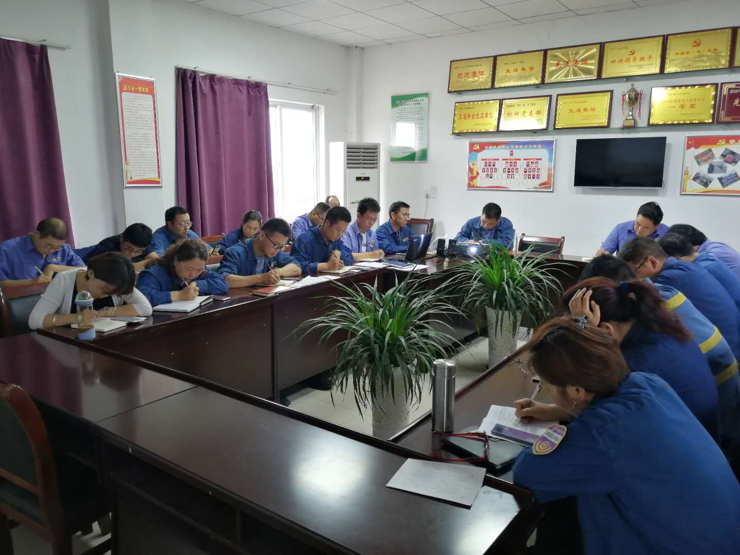 【基層動態(tài)】魏寧拒賄，其來有漸——關于公司質檢工魏寧拒賄的兩點思考