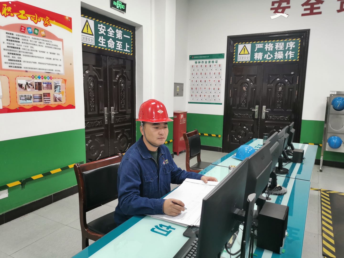 【星耀鋼城】恪盡職守，爭(zhēng)做“四者”黨員——記陜鋼集團(tuán)優(yōu)秀黨務(wù)工作者毛戈